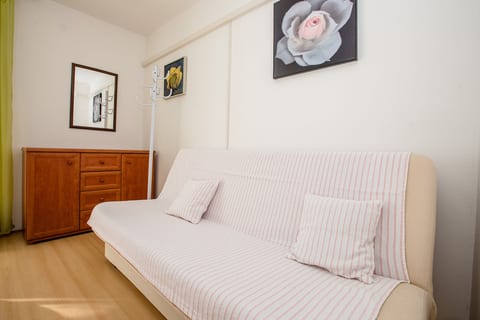 Apartments Zdenka - Unit 374880-13