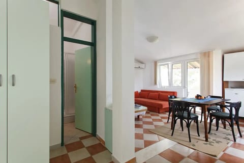 Apartments Anto - Unit 374908-13