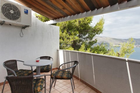 Apartments Anto - Unit 374908-13