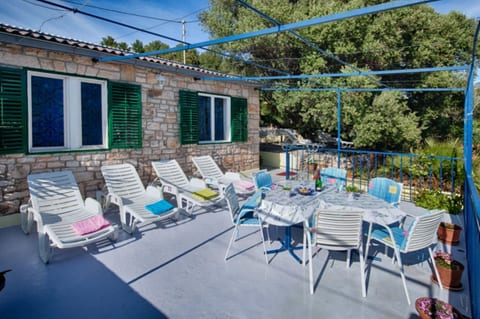 House Paradiso - Unit 374909-13