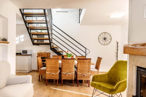 House Jurica - Unit 374910-13