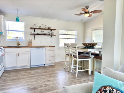 Kitchen/Dining