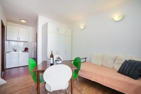 Apartments Gloria - Unit 374942-13