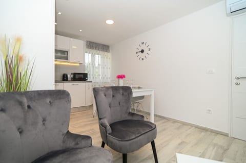 Apartment Sani - Unit 374952-13