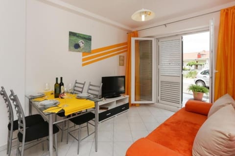 Apartments Mira - Unit 374955-13