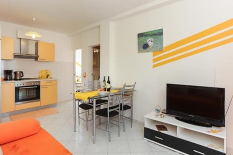 Apartments Mira - Unit 374955-13