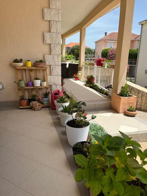 Apartment Mario - Unit 375000-13