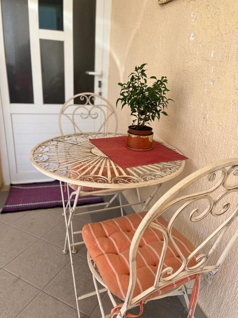 Apartment Mario - Unit 375000-13