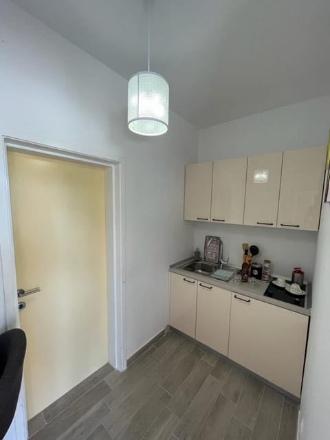Apartment Mario - Unit 375000-13