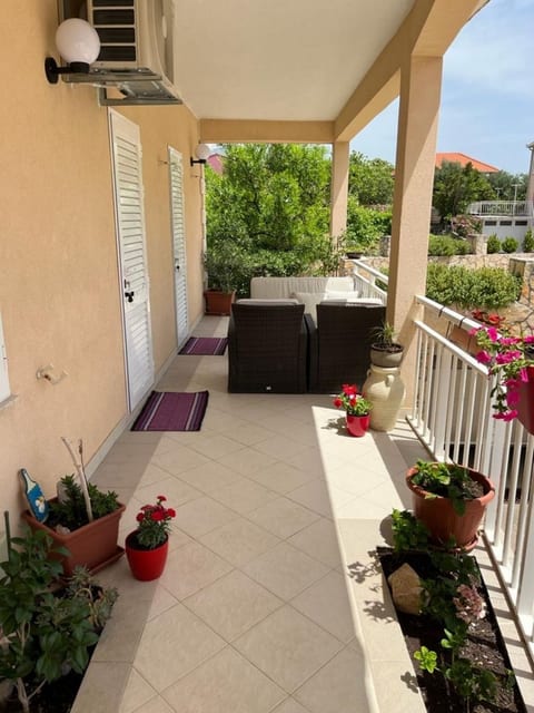 Apartment Mario 2 - Unit 375003-13