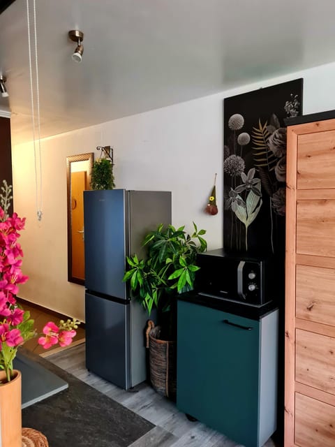Apartment Lovely - Unit 375015-13