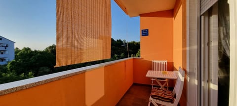 Apartment Mani - Unit 375017-13