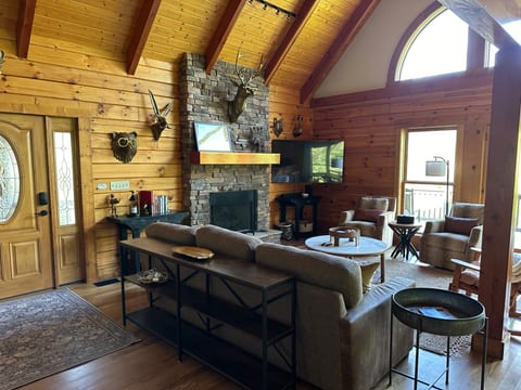 Lilac Cabin 