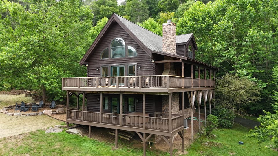 Lilac Cabin  - Boone