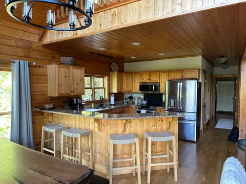 Lilac Cabin 
