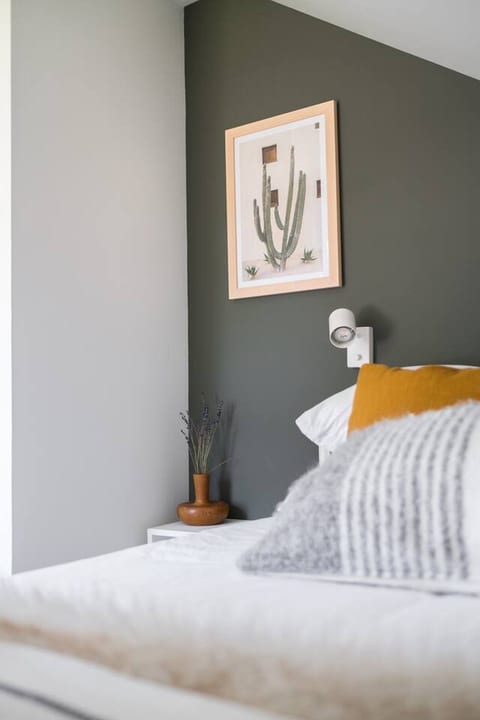 Scandi Inspired 4 Bed House (Sandbanks Pass Incl.)