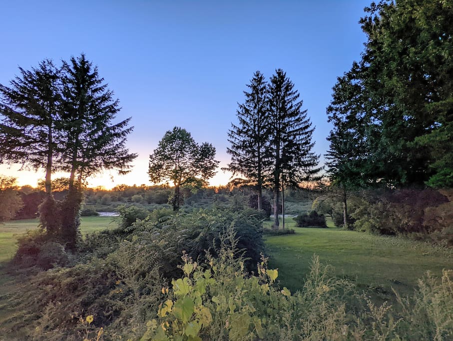 Century Home w/ Hot Tub, Huge Backyard, Peaceful
