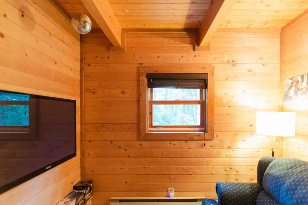 Peaceful Wentworth A-Frame w/ Hot Tub and Starlink - Westchester Station Peaceful Wentworth A-Frame w/ Hot Tub and Starlink - Westchester Station