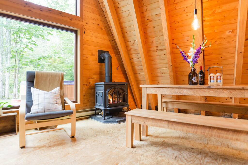 Peaceful Wentworth A-Frame w/ Hot Tub and Starlink - Westchester Station Peaceful Wentworth A-Frame w/ Hot Tub and Starlink - Westchester Station