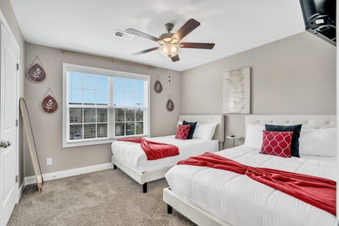 A Taste of Luxe *Upscale Condo* Near Nashville and Ft Campbell