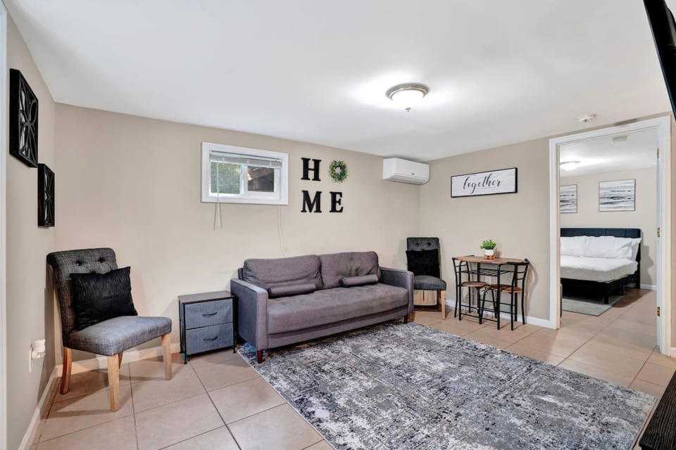 Serene Downtown Clarksville Villa - Clarksville