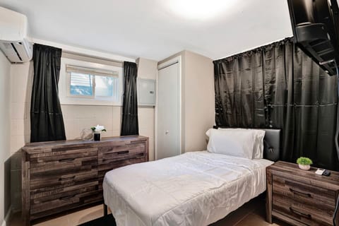Serene Downtown Clarksville Villa