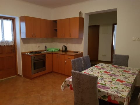 Apartment Mari - Unit 375448-13