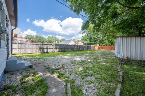 Affordable Retreat Near Indianapolis Motor