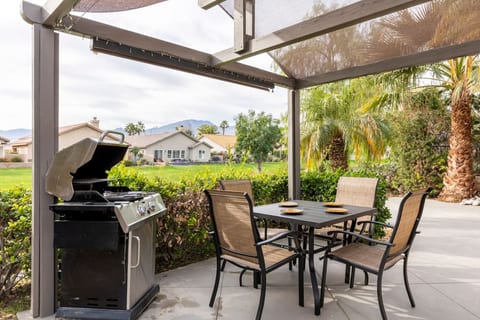 Walk to Coachella Event,3BR+1BR,Casita-Sleeps 12