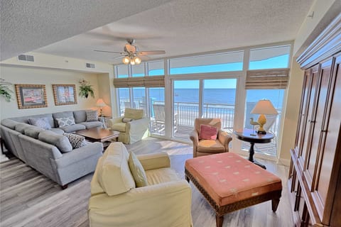 Living Room North