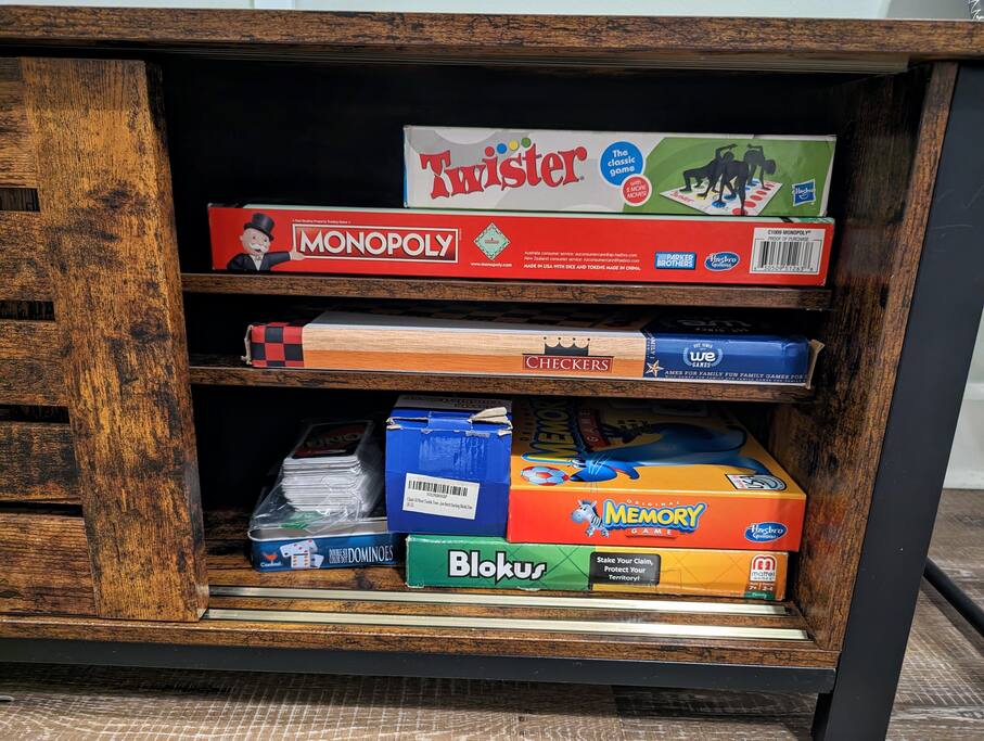 A variety of games to enjoy during your stay !!!(Please note that these can change and may not be the games pictured during your stay) A variety of games to enjoy during your stay !!!(Please note that these can change and may not be the games pictured during your stay) - N. Chatt Charm - 2 Bedroom - Walk to Walnut St Bridge, Coolidge Park, and the river! - Chattanooga