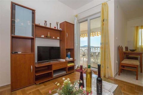 Apartment Mer - Unit 375055-13