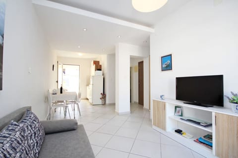 Apartments Maja - Unit 375085-13