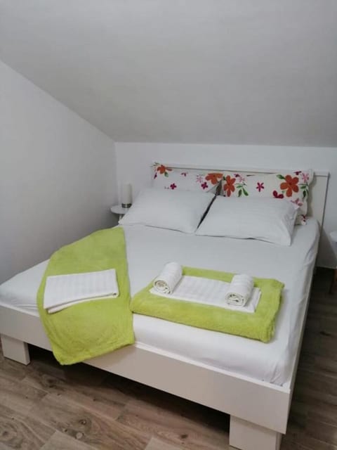 Apartments Nada - Unit 375109-13