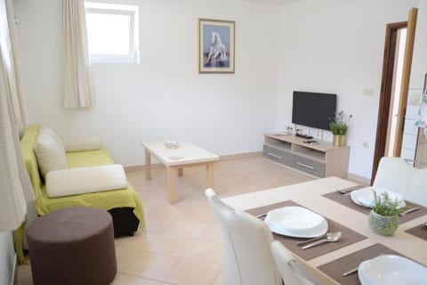 Apartments Rina - Unit 375143-13