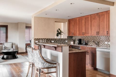 Penthouse 617 Mountain Village Forbes 5 Star