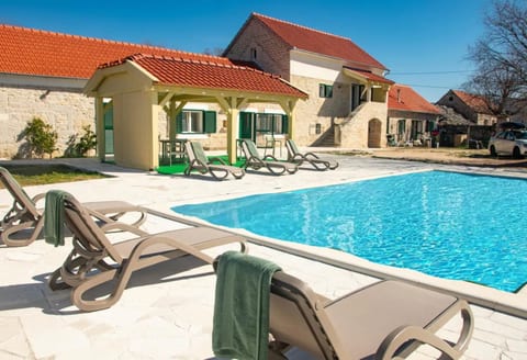 House Villa Karaga - Unit 375196-13