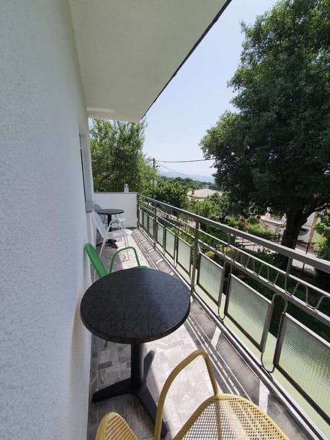 Apartment Rose - Unit 375203-13