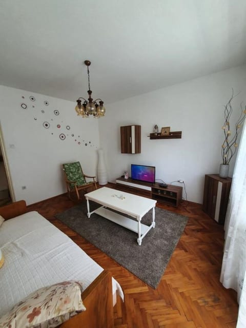 Apartment Rose - Unit 375203-13