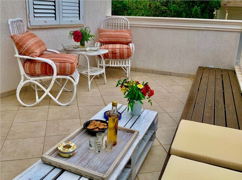 Apartments Neve Beachfront - Unit 375206-13