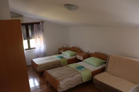 Rooms Marija - Unit 375210-13