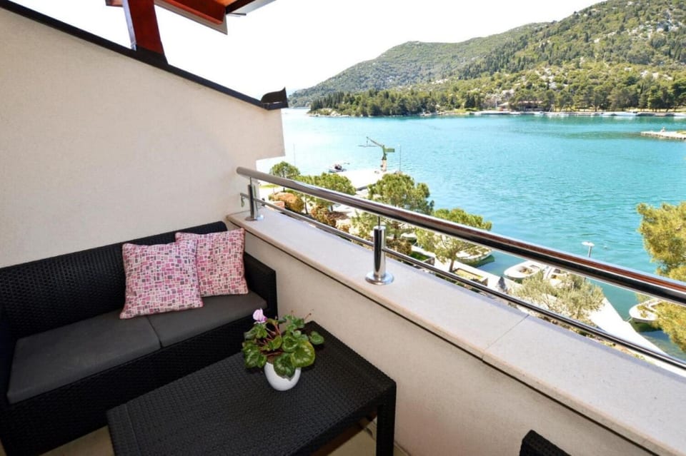 Apartment Leo - Unit 375211-13 - Croatia