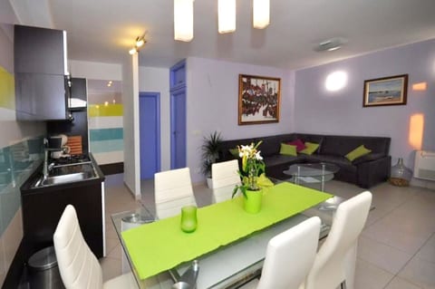 Apartments Njoko - Unit 375219-13