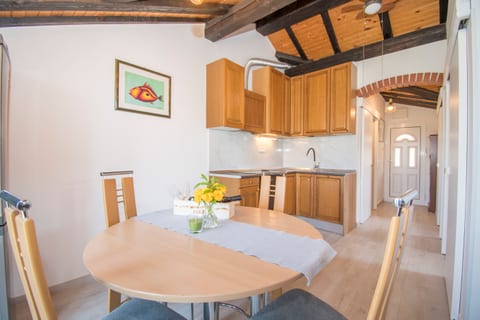 Apartments Njoko - Unit 375220-13