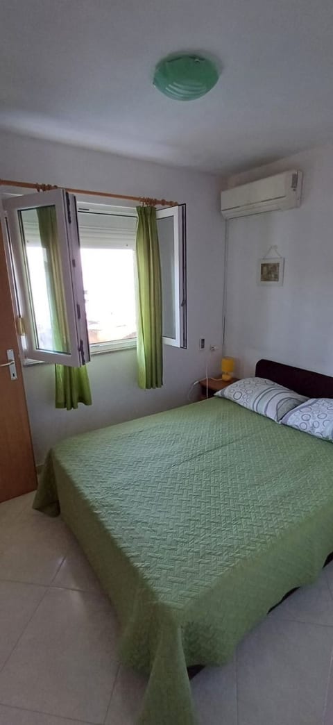Apartment More 1 - Unit 375244-13