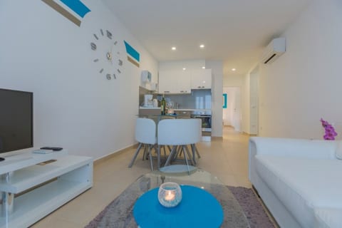 Apartments Luxury - Unit 375284-13