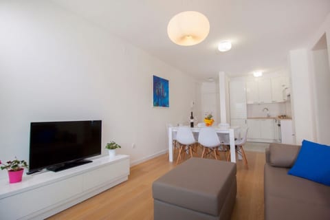 Apartments Maka - Unit 375288-13