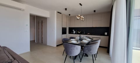 Apartments Mark 2 - Unit 375296-13