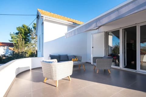 House Lili - Unit 375315-13