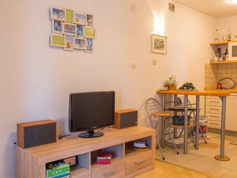 Apartment Kova - Unit 375352-13